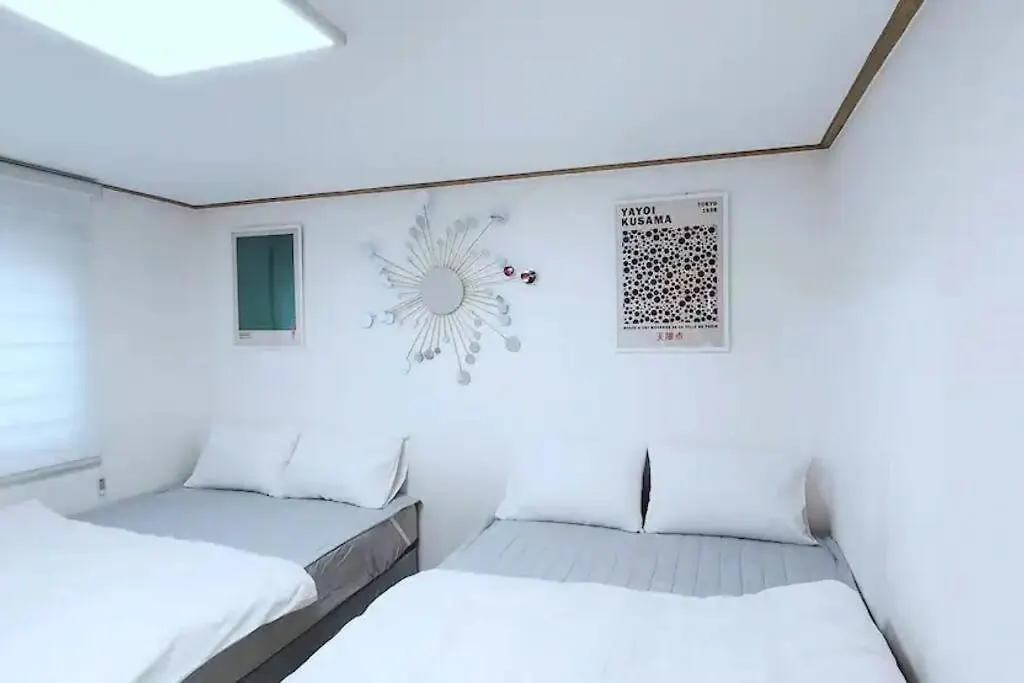 C-1 White Linen House,3Br Apartment Seoul 0*,  South Korea
