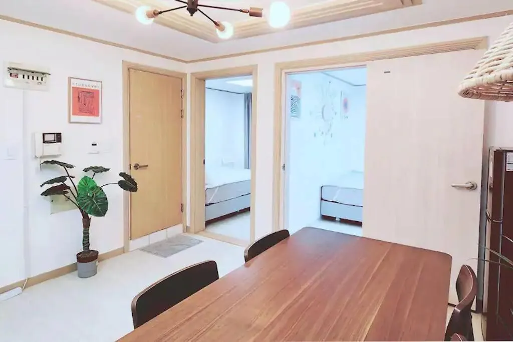 C-1 White Linen House,3Br Apartment Seoul