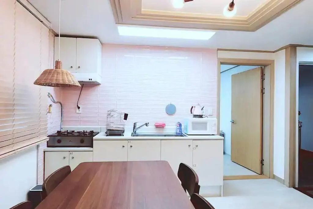 C-1 White Linen House,3Br Apartment Seoul 0*,  South Korea