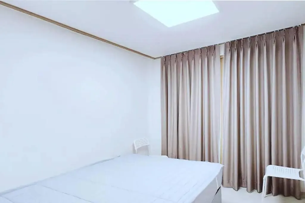 C-1 White Linen House,3Br Apartment Seoul 0*,