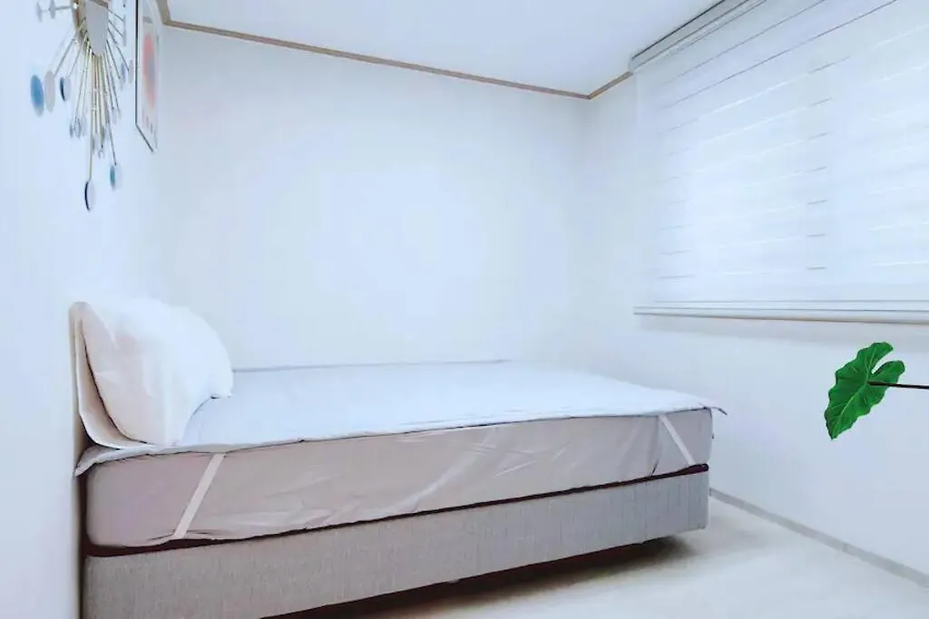C-1 White Linen House,3Br Apartment Seoul