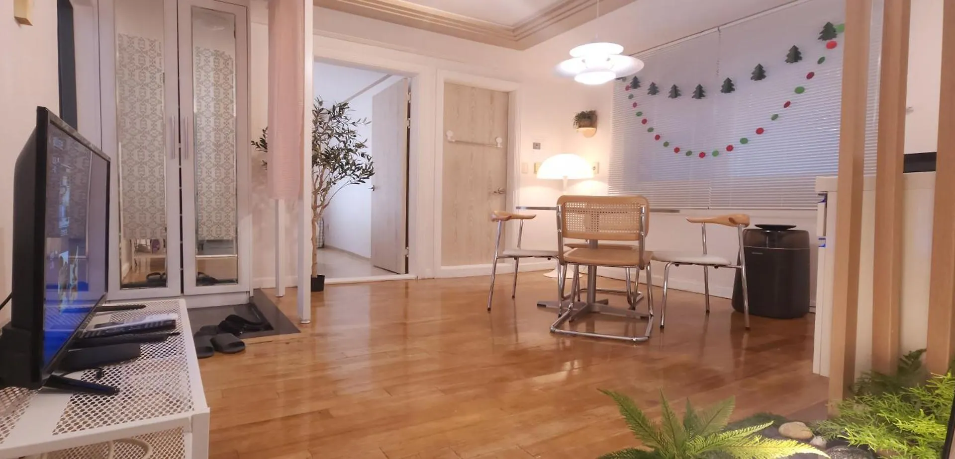 C-1 White Linen House,3Br Apartment Seoul 0*,  South Korea